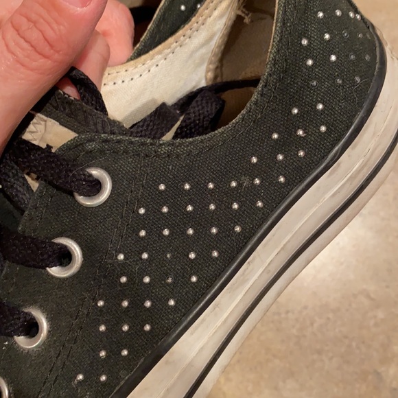 Women’s Converse shoes size 6 - Picture 5 of 10